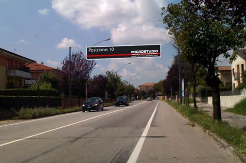 Striscione pubblicitario Treviso - Via Noalese Treviso, palo 10