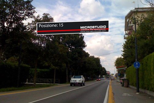 Striscione pubblicitario Treviso - Viale IV Novembre Treviso, palo 15