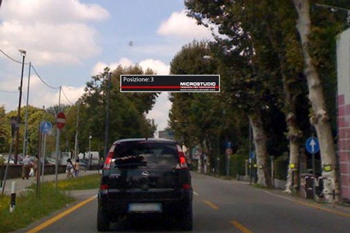 Striscione pubblicitario Treviso - Viale F.lli Cairoli, palo 3