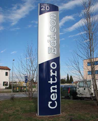 Advertising Totem Oversize