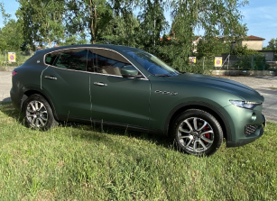Wrapping Auto Maserati Levante Pellicola 3m 2080 Verde Opaco
