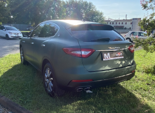 Wrapping Auto Maserati Levante Pellicola 3m Verde Opaco