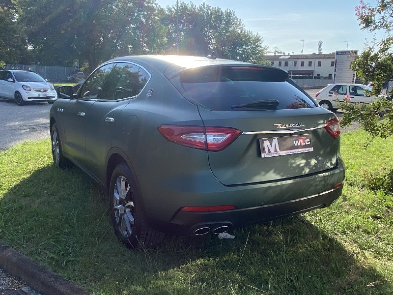 Wrapping Auto Maserati Levante Pellicola 3m Verde Opaco